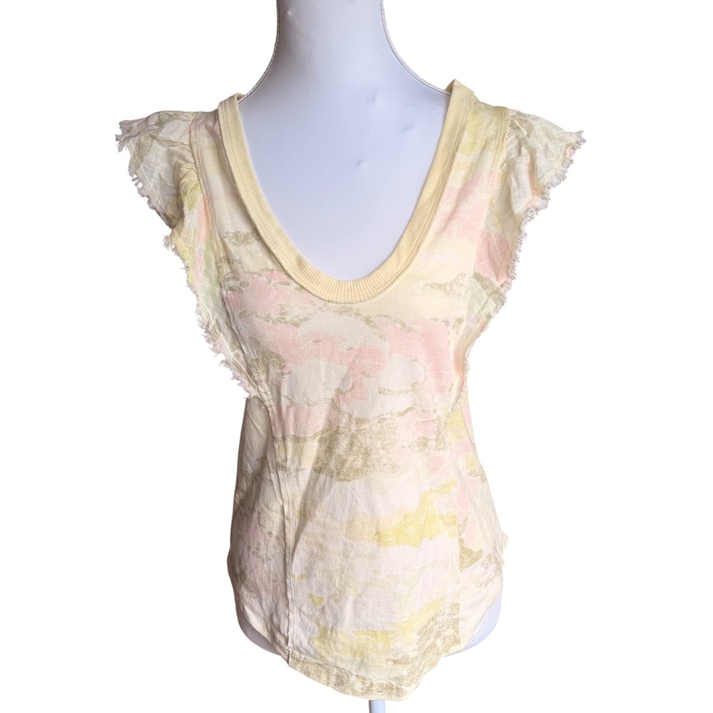 Pilcro Anthropologie Womens XS Pastel Camo Flutter Sleeve V-Neck Top Yellow Pink